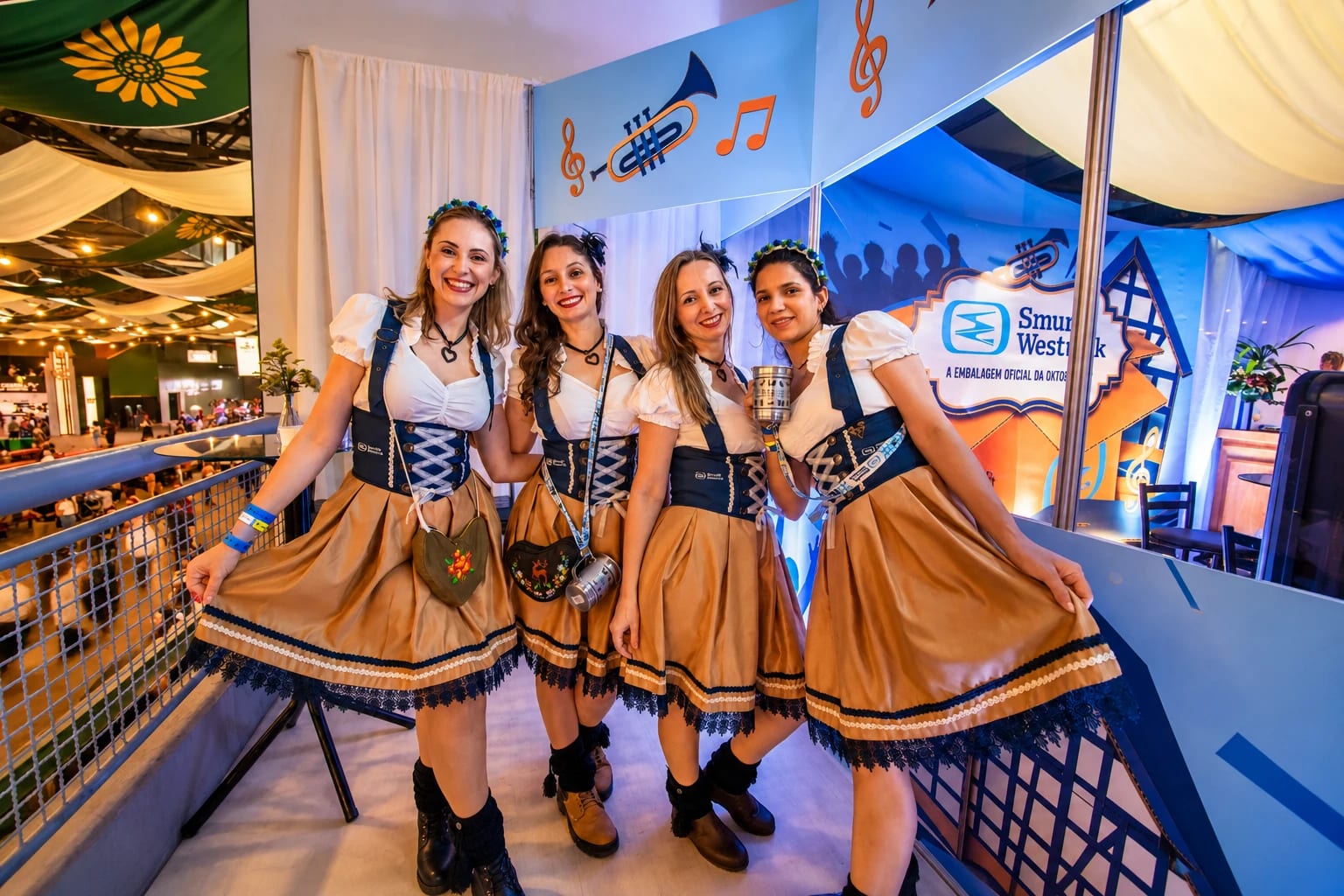 Case OKTOBERFEST BLUMENAU, SMURFIT WESTROCK. — foto 17